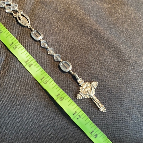 Custom Rosarie with the Virgin Mary and Crucifix - Picture 6 of 7